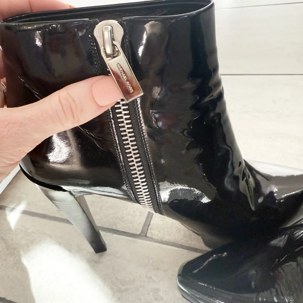 Michael Kors Collection - Patent Leather Platform Ankle Bootie - size 38 - EUC - Picture 6 of 15
